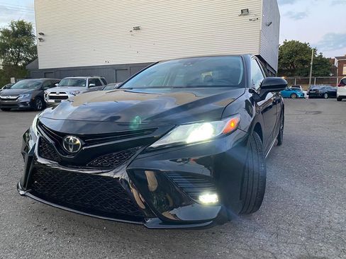 Used 2019 Toyota Camry SE image 15