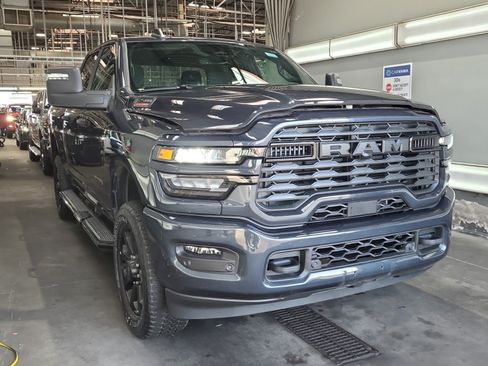 Used 2026 RAM 2500 Big Horn AWD/4WD image 2