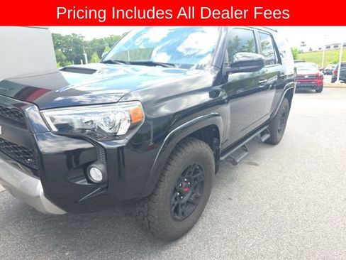 Used 2019 Toyota 4Runner TRD Off-Road AWD/4WD image 1
