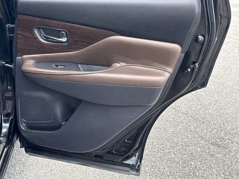 Used 2019 Nissan Murano Platinum FWD image 16