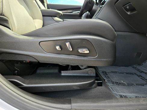 Used 2023 Cadillac XT6 Premium Luxury image 53