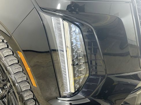 Used 2026 Cadillac Escalade V AWD/4WD image 10