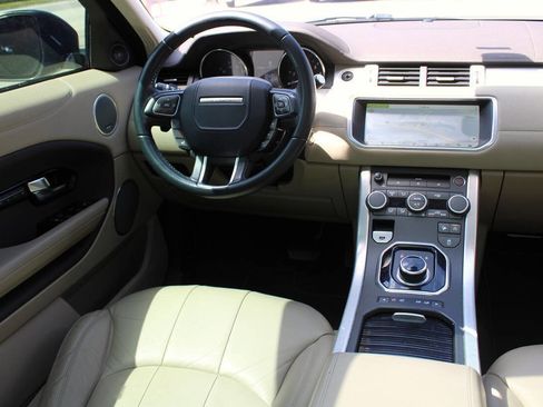Used 2017 Land Rover Range Rover Evoque SE AWD/4WD image 14