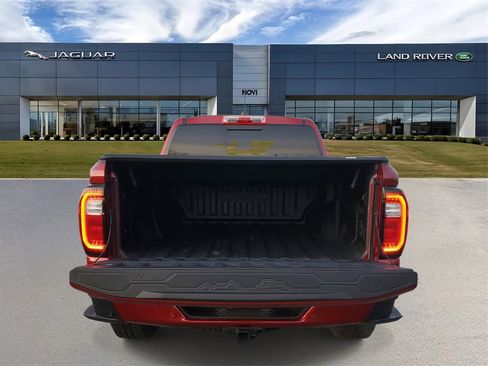 Used 2025 GMC Canyon Denali image 31