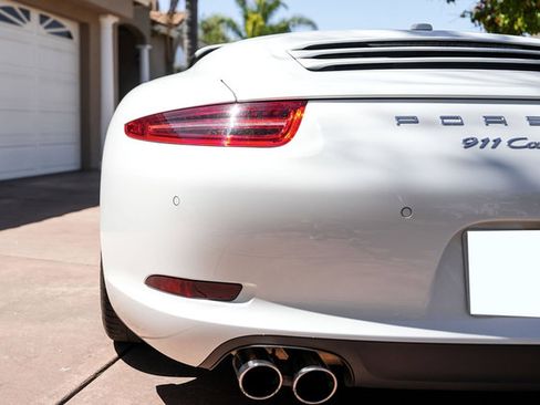 Used 2015 Porsche 911 Carrera S RWD image 48