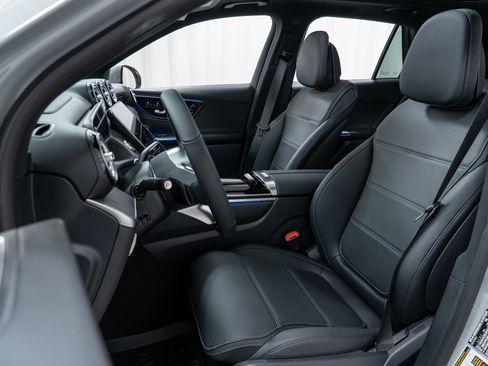 New 2026 Mercedes-Benz GLC 300 4MATIC image 13