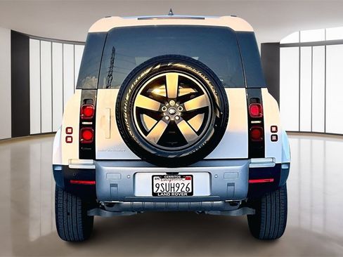 Used 2025 Land Rover Defender 110 S image 5