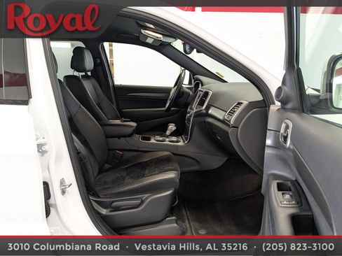 Used 2018 Jeep Grand Cherokee Altitude image 8