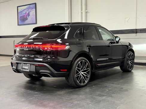 Used 2023 Porsche Macan AWD/4WD image 13