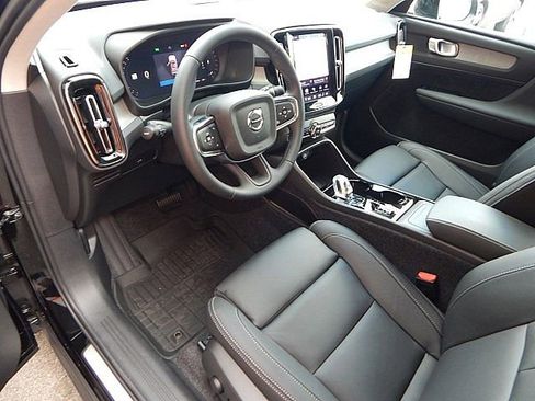 New 2026 Volvo XC40 B5 Plus w/ Protection Package Premier image 15