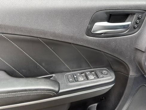 Used 2015 Dodge Charger SXT w/ Plus Group image 11