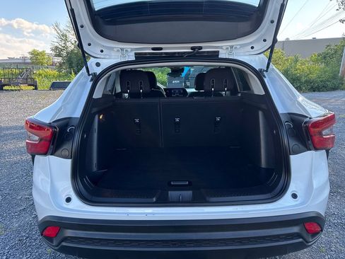 Certified 2024 Chevrolet Trax LS w/ LS Convenience Package FWD image 24
