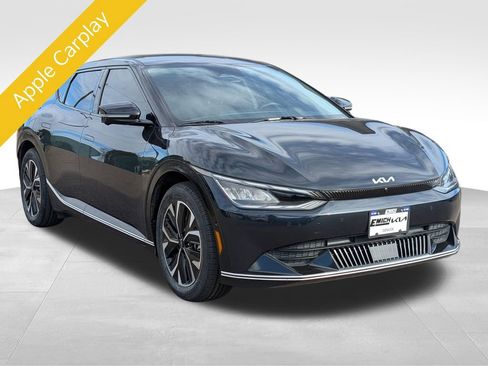 Certified 2023 Kia EV6 Wind w/ Wind Technology Package image 6