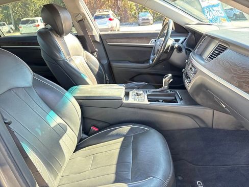 Used 2015 Hyundai Genesis 3.8 w/ Option Group 04 image 30