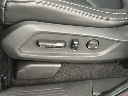 Used 2024 Honda Pilot Touring image 20