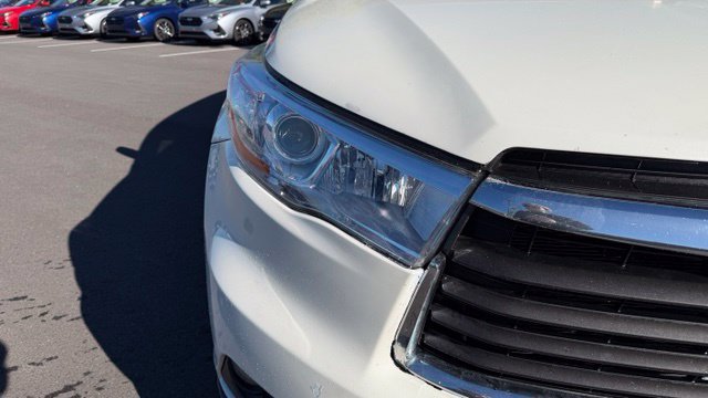 Used 2015 Toyota Highlander XLE AWD/4WD image 11