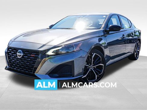 Used 2025 Nissan Altima 2.5 SR FWD image 1