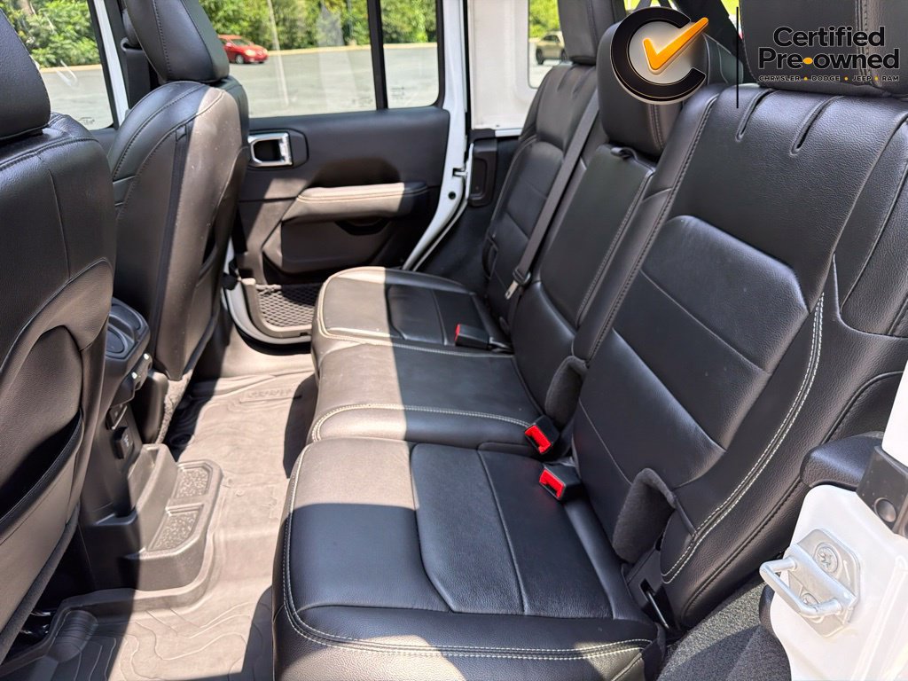 Certified 2022 Jeep Wrangler Unlimited Sahara AWD/4WD image 35