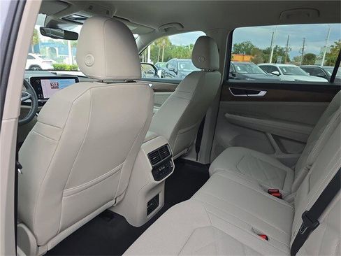 New 2026 Volkswagen Atlas SE image 10