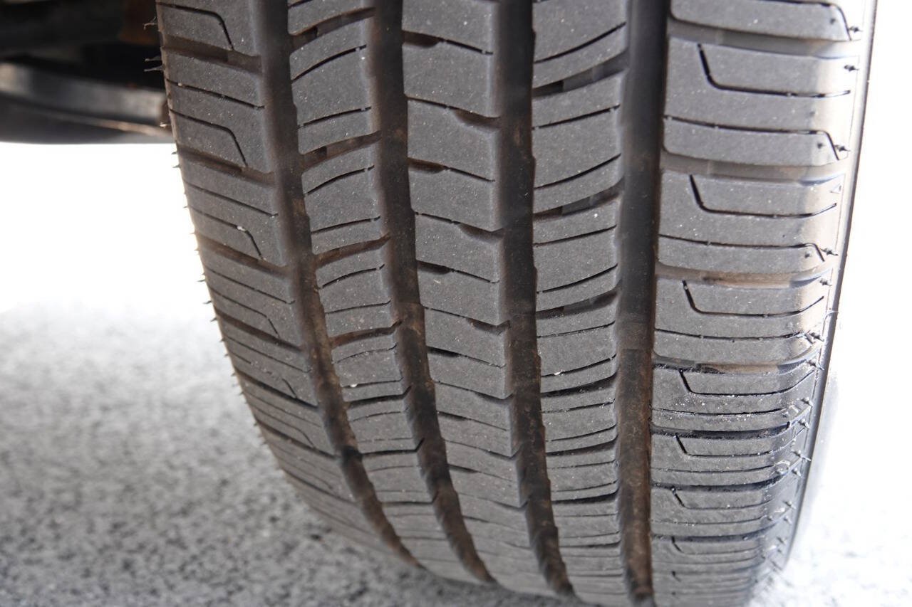Used 2005 Honda CR-V EX image 69