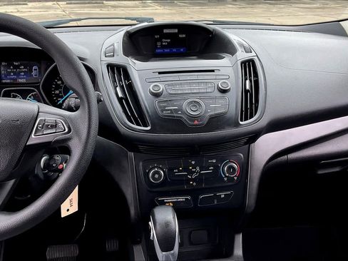 Used 2017 Ford Escape S image 8