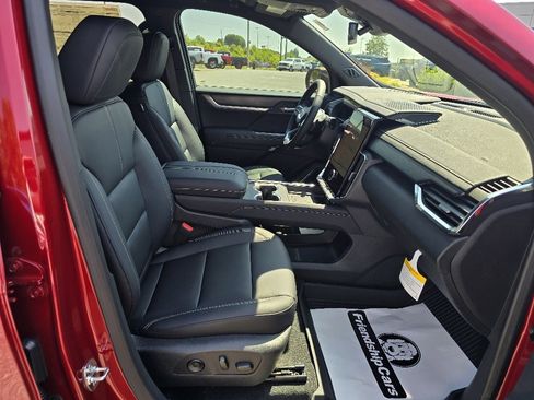 New 2025 GMC Acadia Elevation w/ Elevation Premium Package image 13