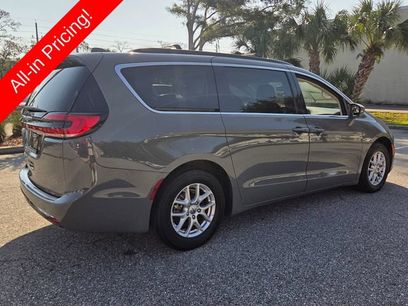 Used 2022 Chrysler Pacifica Touring-L
