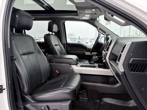 Used 2019 Ford F150 Lariat w/ Equipment Group 502A Luxury image 3