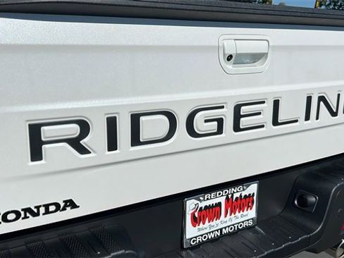 New 2025 Honda Ridgeline Black Edition image 12
