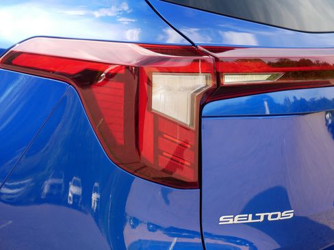 Certified 2024 Kia Seltos S AWD/4WD image 17