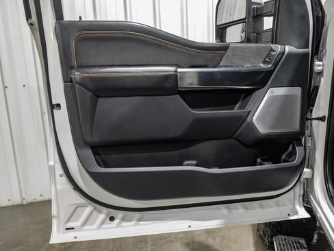 Used 2024 Ford F350 Platinum w/ FX4 Off-Road Package image 44