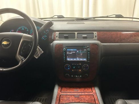 Used 2012 Chevrolet Suburban LTZ AWD/4WD image 13