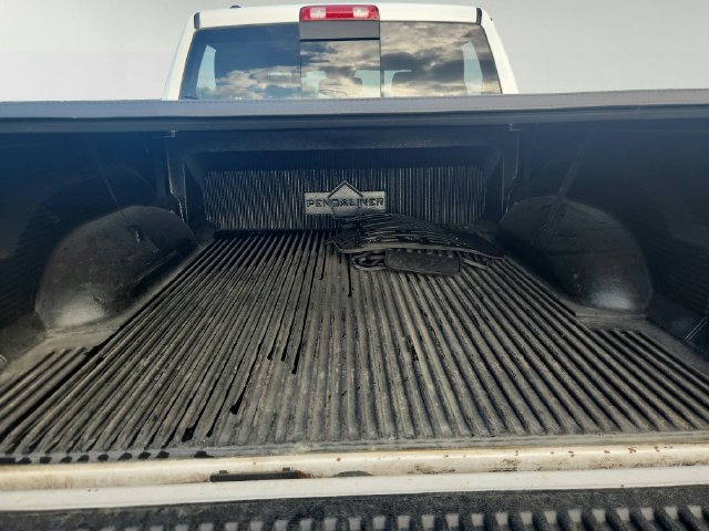 Used 2019 RAM 1500 Classic SLT AWD/4WD image 24