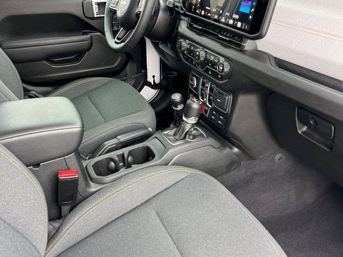 Used 2025 Jeep Wrangler Unlimited Sport S 4xe AWD/4WD image 16