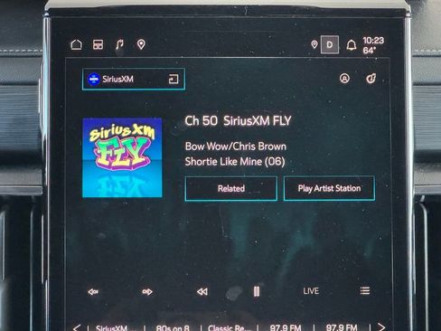 Used 2025 GMC Acadia Elevation image 30