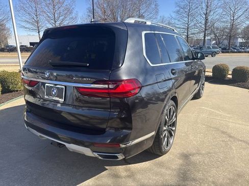 Used 2022 BMW X7 xDrive40i w/ Premium Package image 2