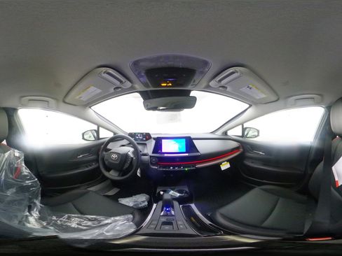 New 2026 Toyota Prius XSE image 17