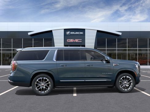 New 2026 GMC Yukon XL Elevation w/ LPO, Floor Liner Package AWD/4WD image 5