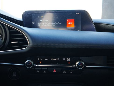 Used 2020 MAZDA MAZDA3 Sedan w/ Preferred Package image 16