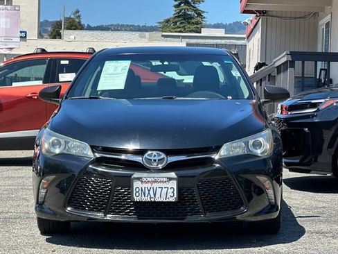 Used 2016 Toyota Camry SE FWD image 9