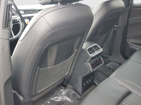 Used 2024 Audi Q8 e-tron Premium Plus w/ Premium Plus Package image 14