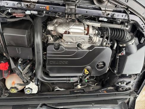 Certified 2023 Chevrolet Malibu LT w/ Driver Confidence Package image 11