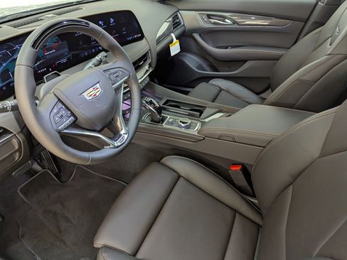 New 2026 Cadillac CT5 V image 4