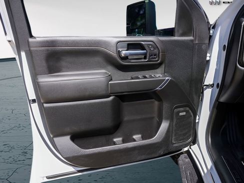 Used 2022 GMC Sierra 2500 AT4 w/ AT4 Premium Plus Package AWD/4WD image 27