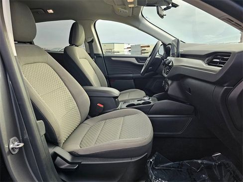 Used 2022 Ford Escape SE image 15