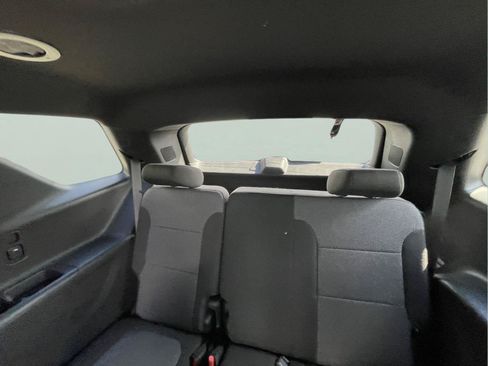 Used 2023 Chevrolet Traverse LT AWD/4WD image 16