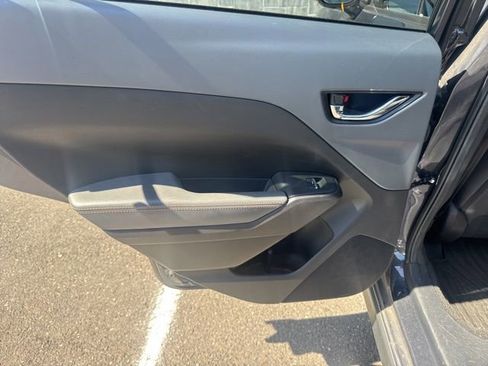 Used 2024 Subaru Crosstrek 2.5i Limited w/ Crosstrek Mirror Package AWD/4WD image 17