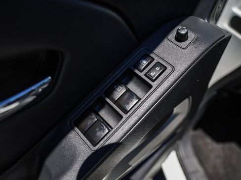 Used 2022 Nissan Frontier SV RWD image 10
