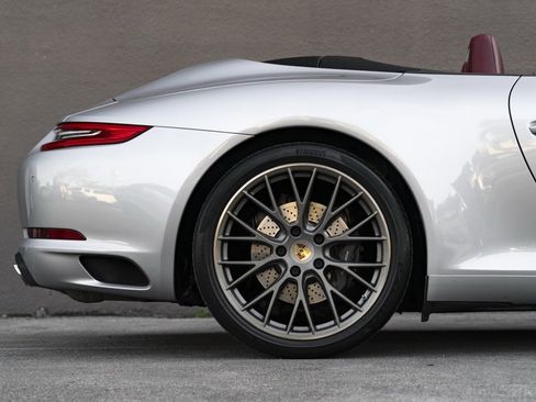 Used 2019 Porsche 911 Carrera image 88