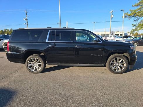 Used 2015 Chevrolet Suburban LTZ image 6